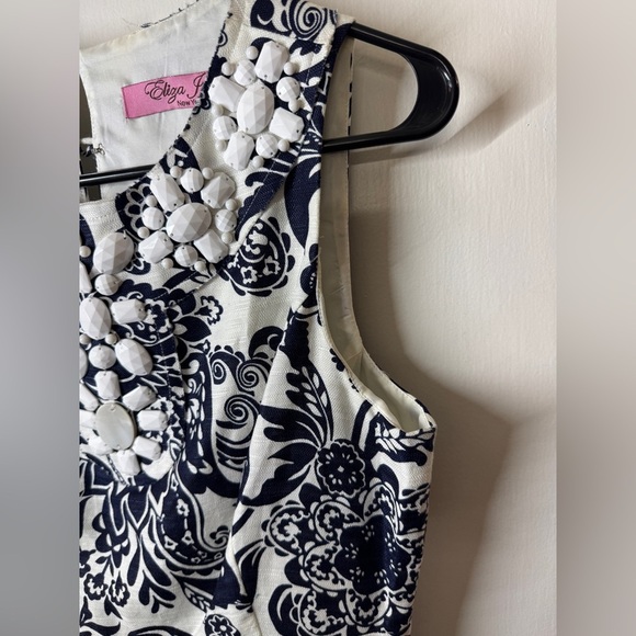 Eliza J Floral Beaded Neckline Dark Navy Blue White Linen Blend Mini Dress M - Picture 6 of 17